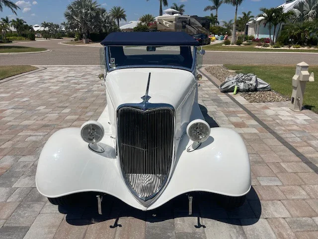 Ford-Other-ford-models-1934-White-Blue-14