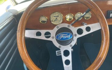 Ford-Other-ford-models-1934-White-Blue-23