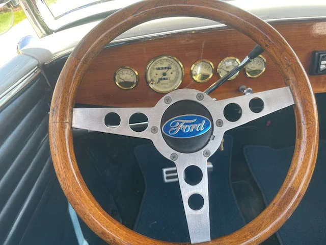 Ford-Other-ford-models-1934-White-Blue-23