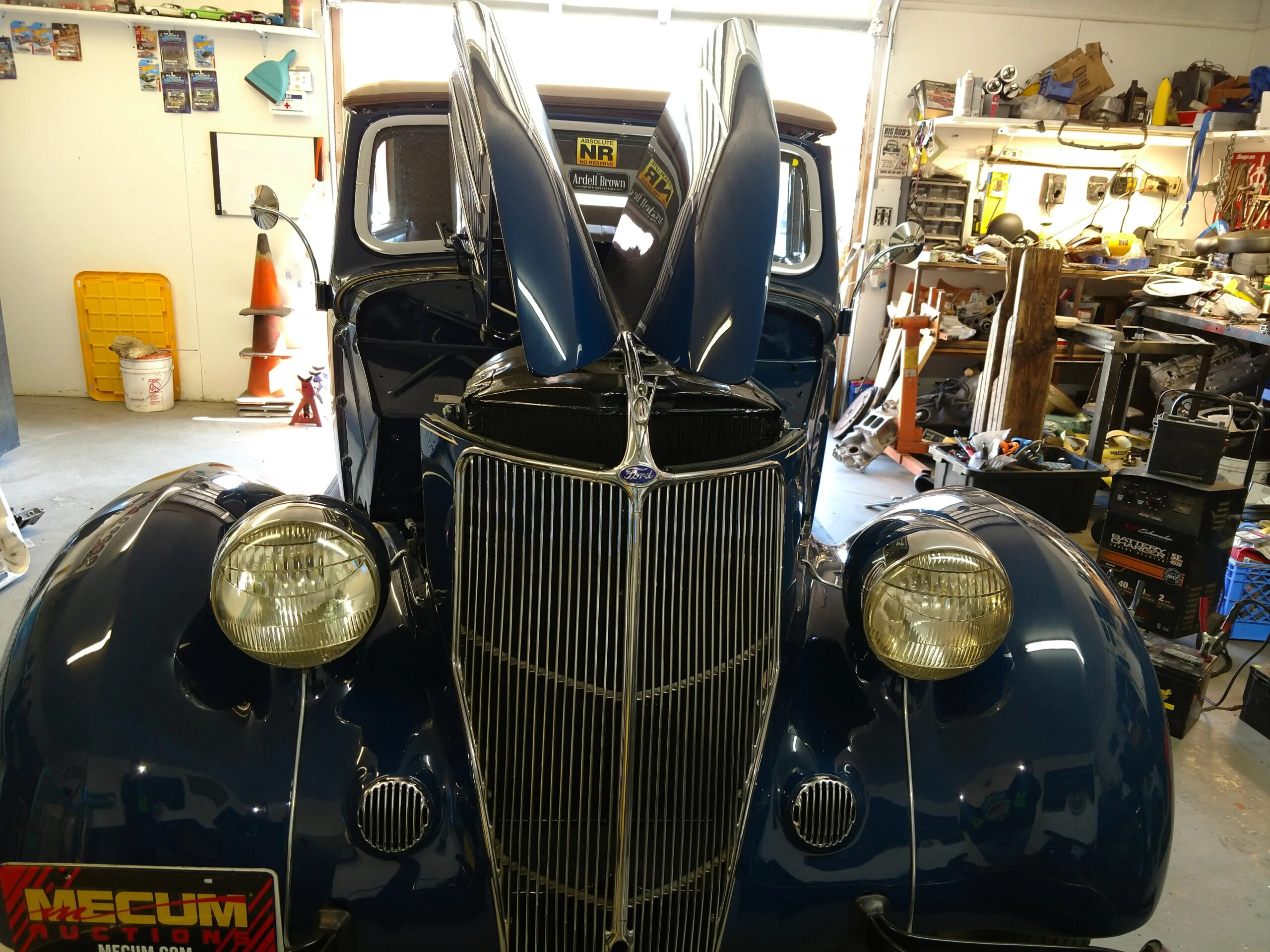 Ford-Other-ford-models-1936-Blue-Tan-3