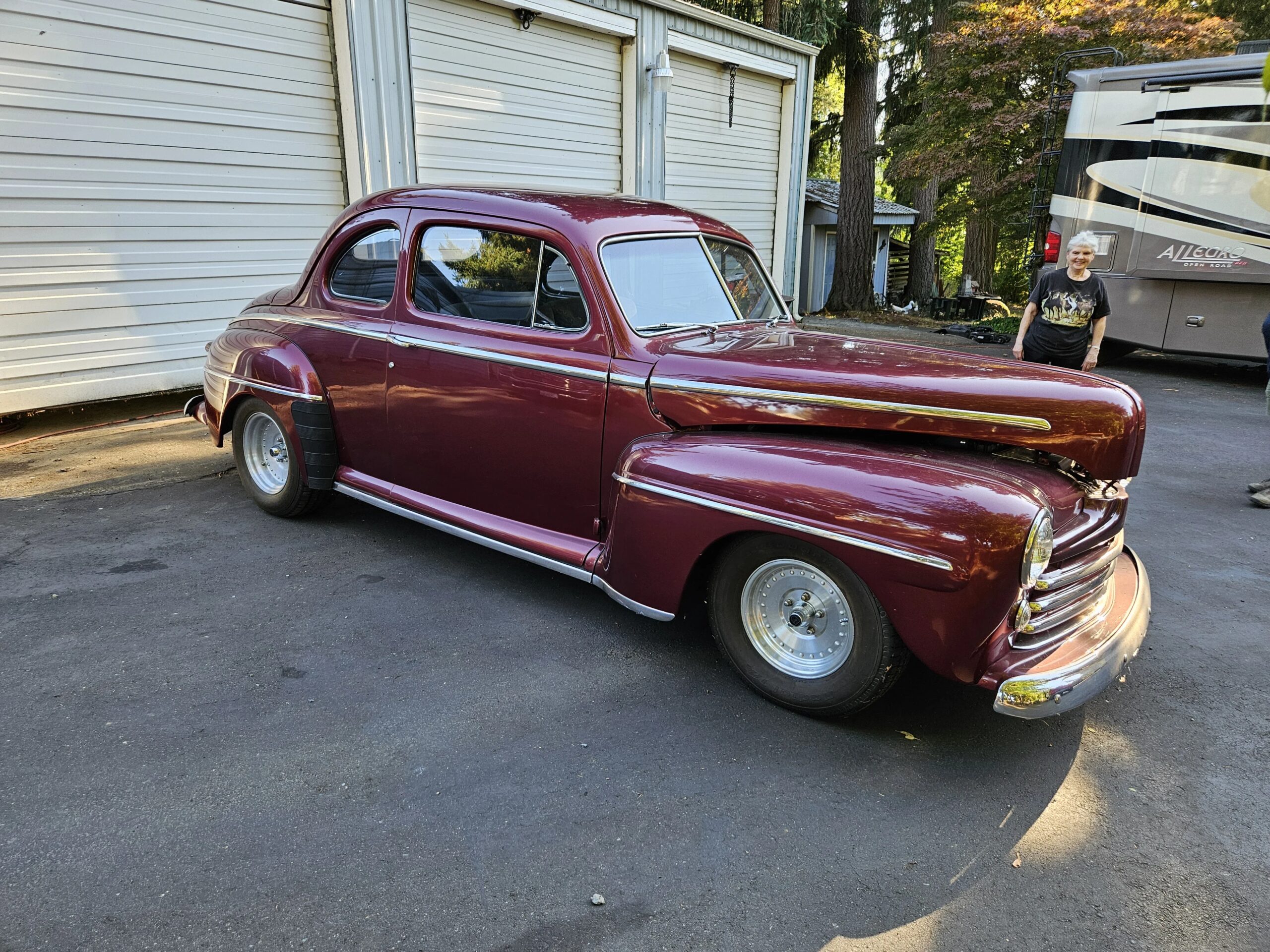 Ford-Other-ford-models-1948-Burgundy-Gray-2