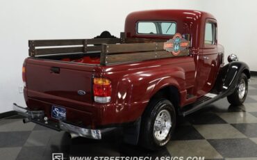 Ford-Pickup-1936-Burgundy-Gray-18