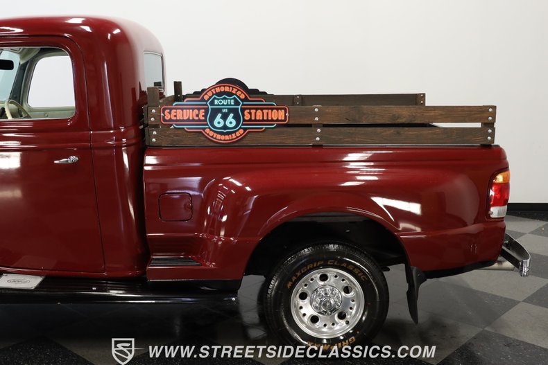 Ford-Pickup-1936-Burgundy-Gray-29