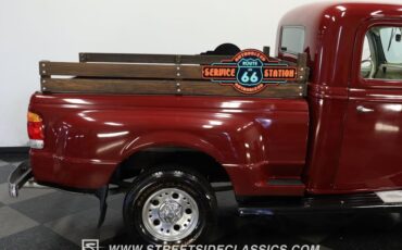 Ford-Pickup-1936-Burgundy-Gray-33