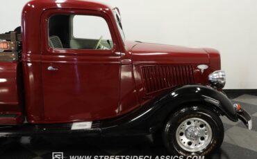 Ford-Pickup-1936-Burgundy-Gray-34