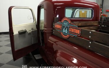 Ford-Pickup-1936-Burgundy-Gray-38