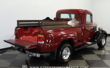 Ford-Pickup-1936-Burgundy-Gray-44