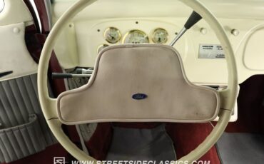 Ford-Pickup-1936-Burgundy-Gray-48