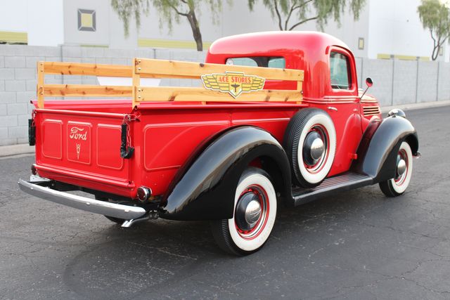 Ford-Pickup-1939-Red-Brown-1