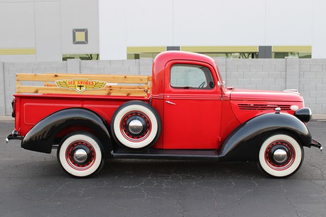 Ford-Pickup-1939-Red-Brown-2