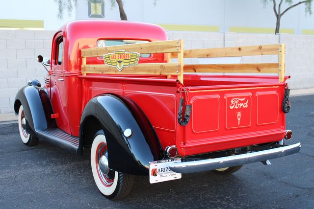Ford-Pickup-1939-Red-Brown-21