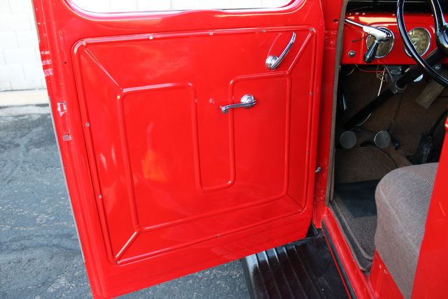 Ford-Pickup-1939-Red-Brown-27