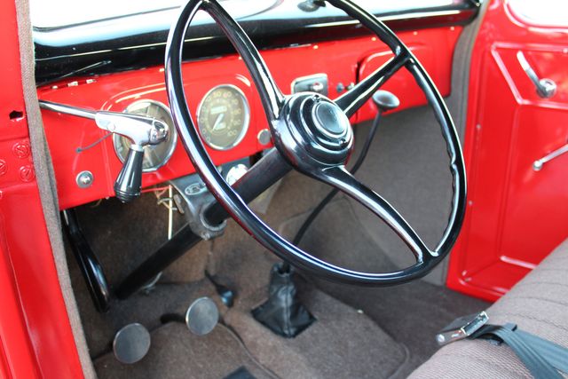 Ford-Pickup-1939-Red-Brown-28