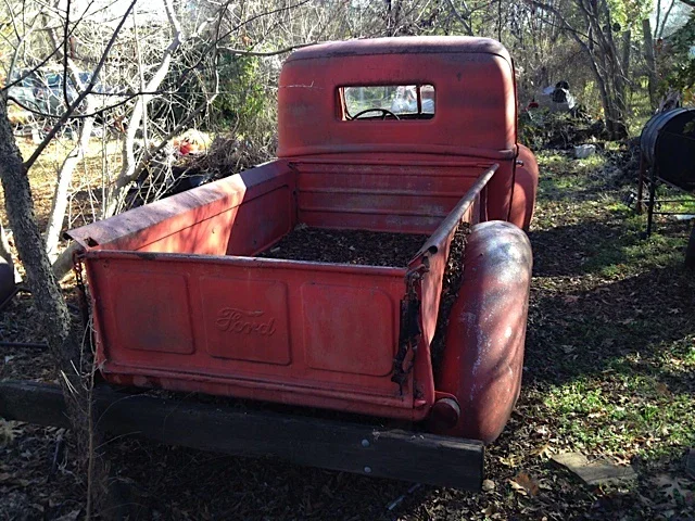 Ford-Pickup-1941-Red-Black-4