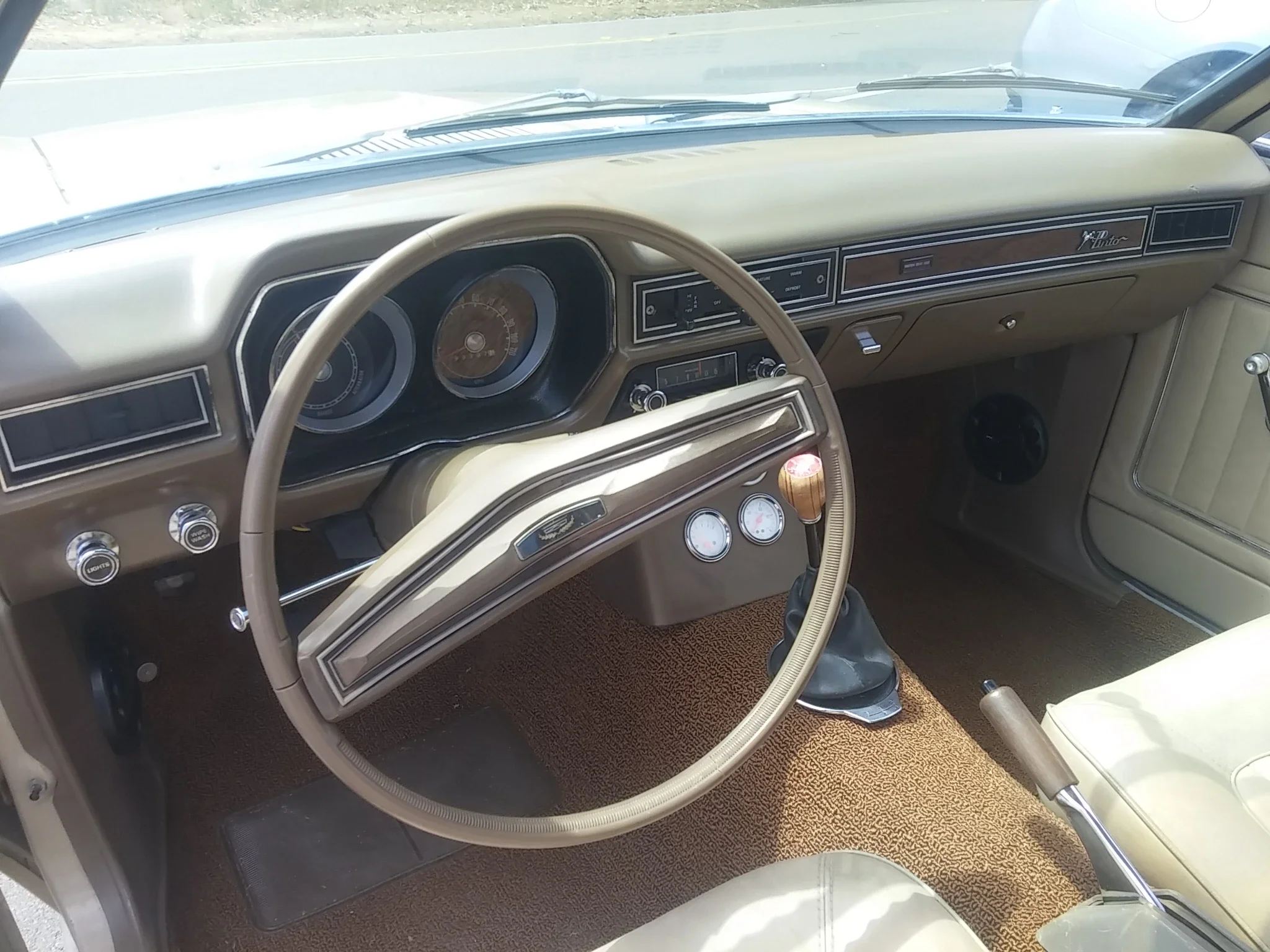 Ford-Pinto-1972-Tan-Tan-20