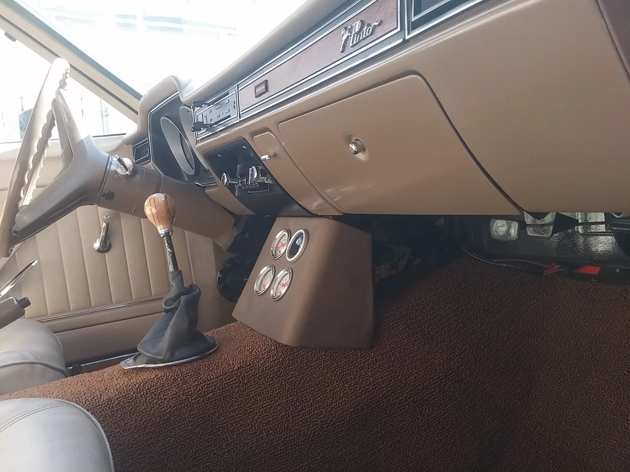 Ford-Pinto-1972-Tan-Tan-21