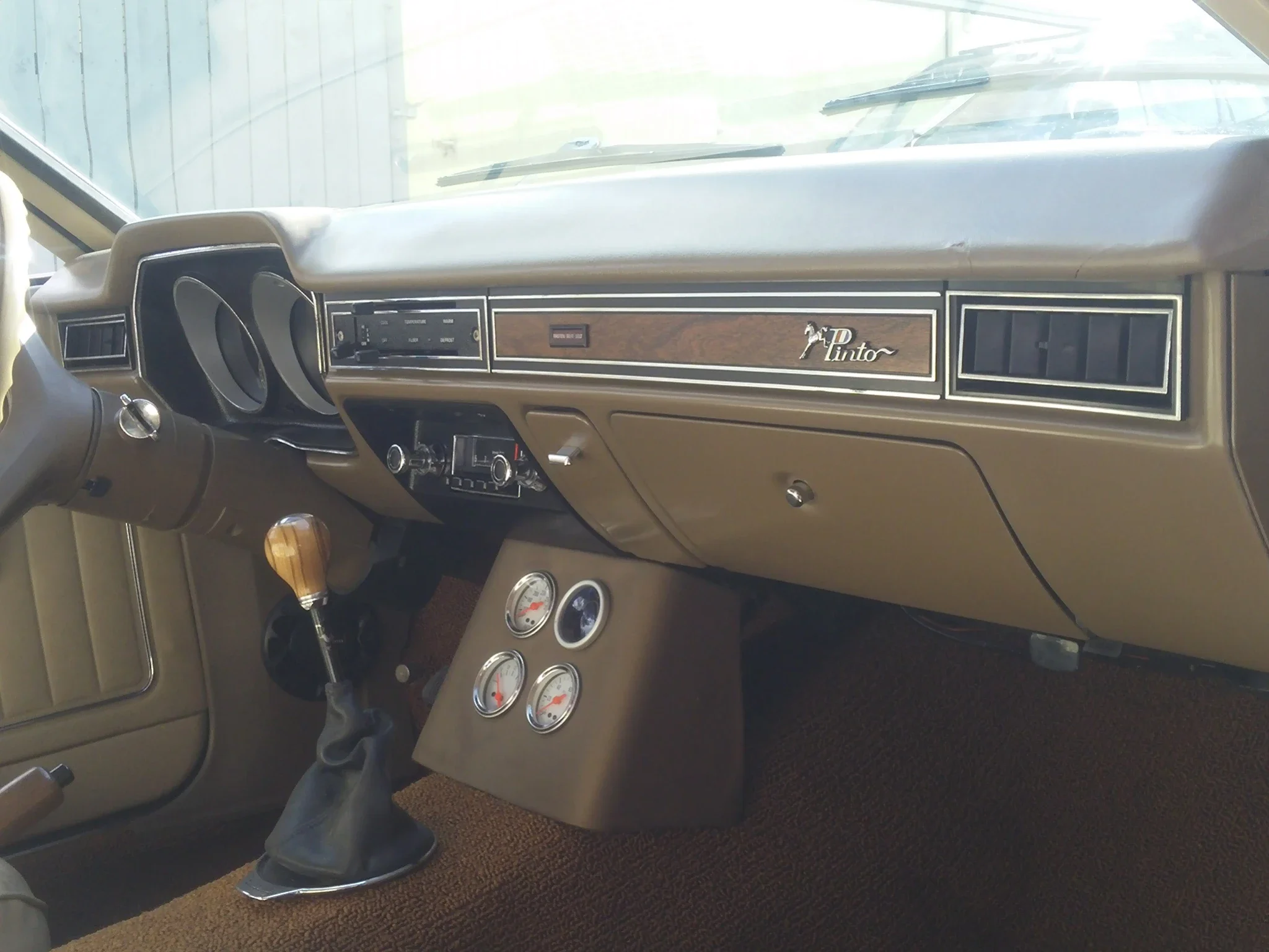 Ford-Pinto-1972-Tan-Tan-22