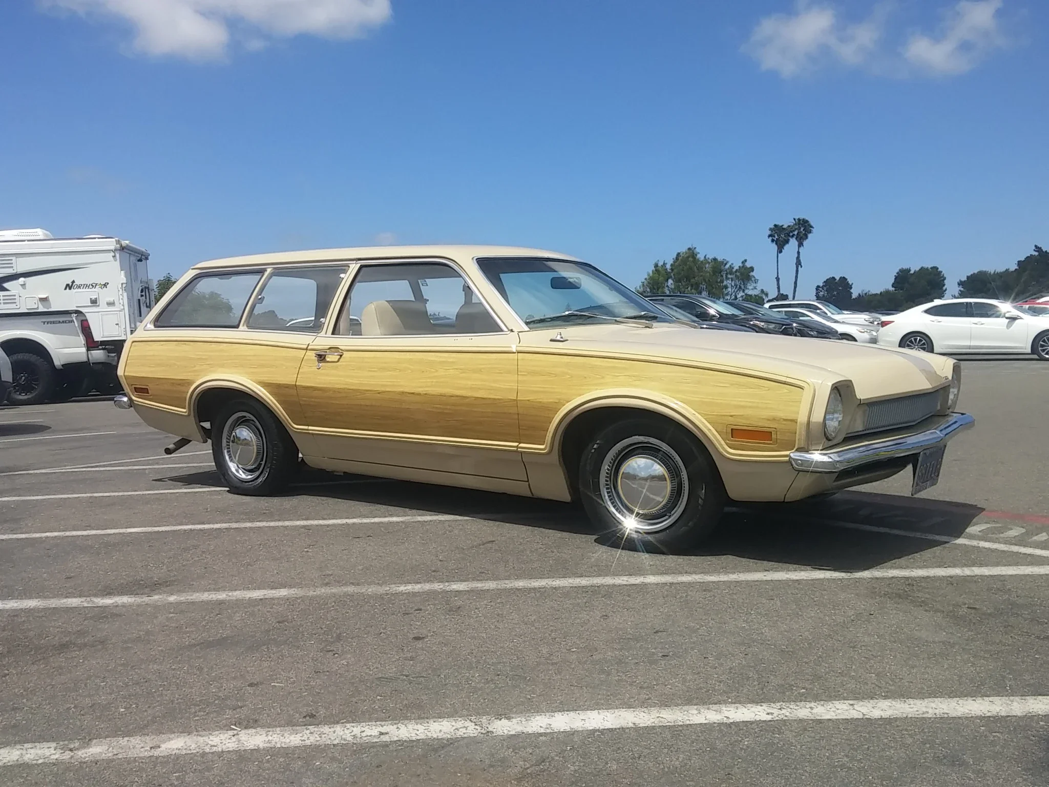 Ford-Pinto-1972-Tan-Tan
