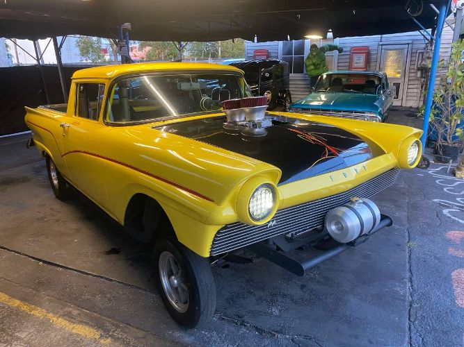 Ford-Ranchero-1957-7