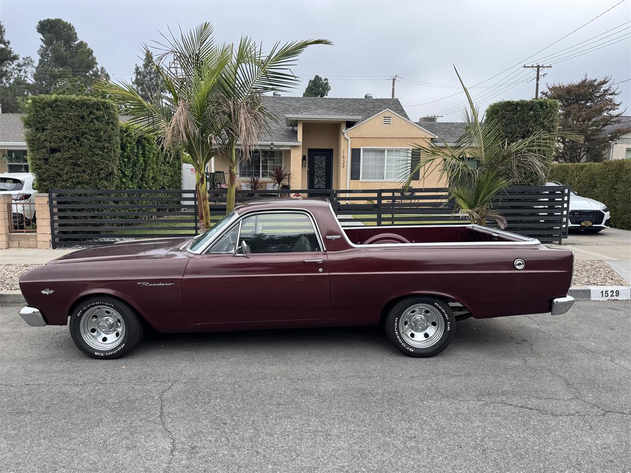 Ford-Ranchero-1966-Red-Black