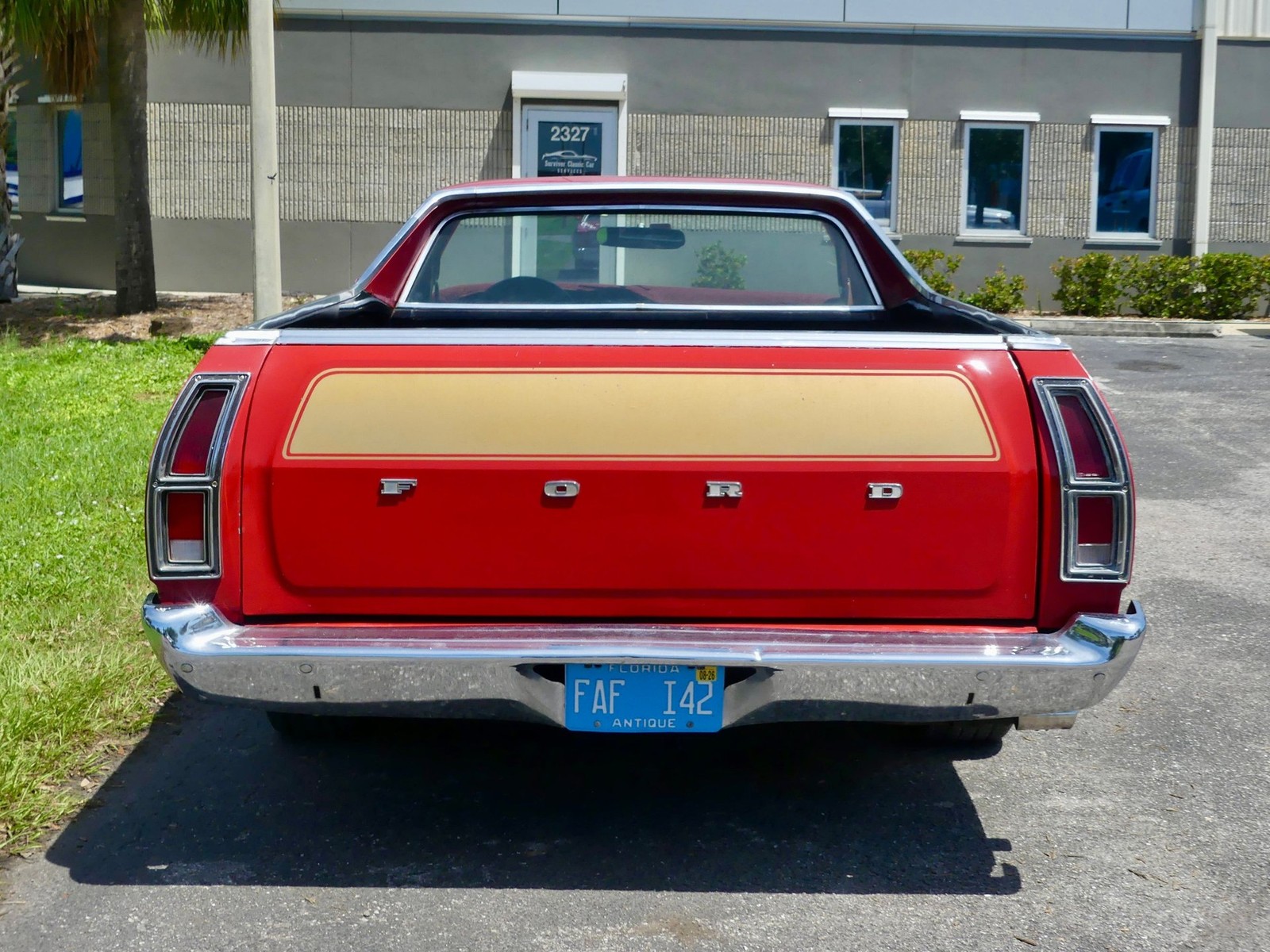 Ford-Ranchero-1977-Pickup-Truck-15
