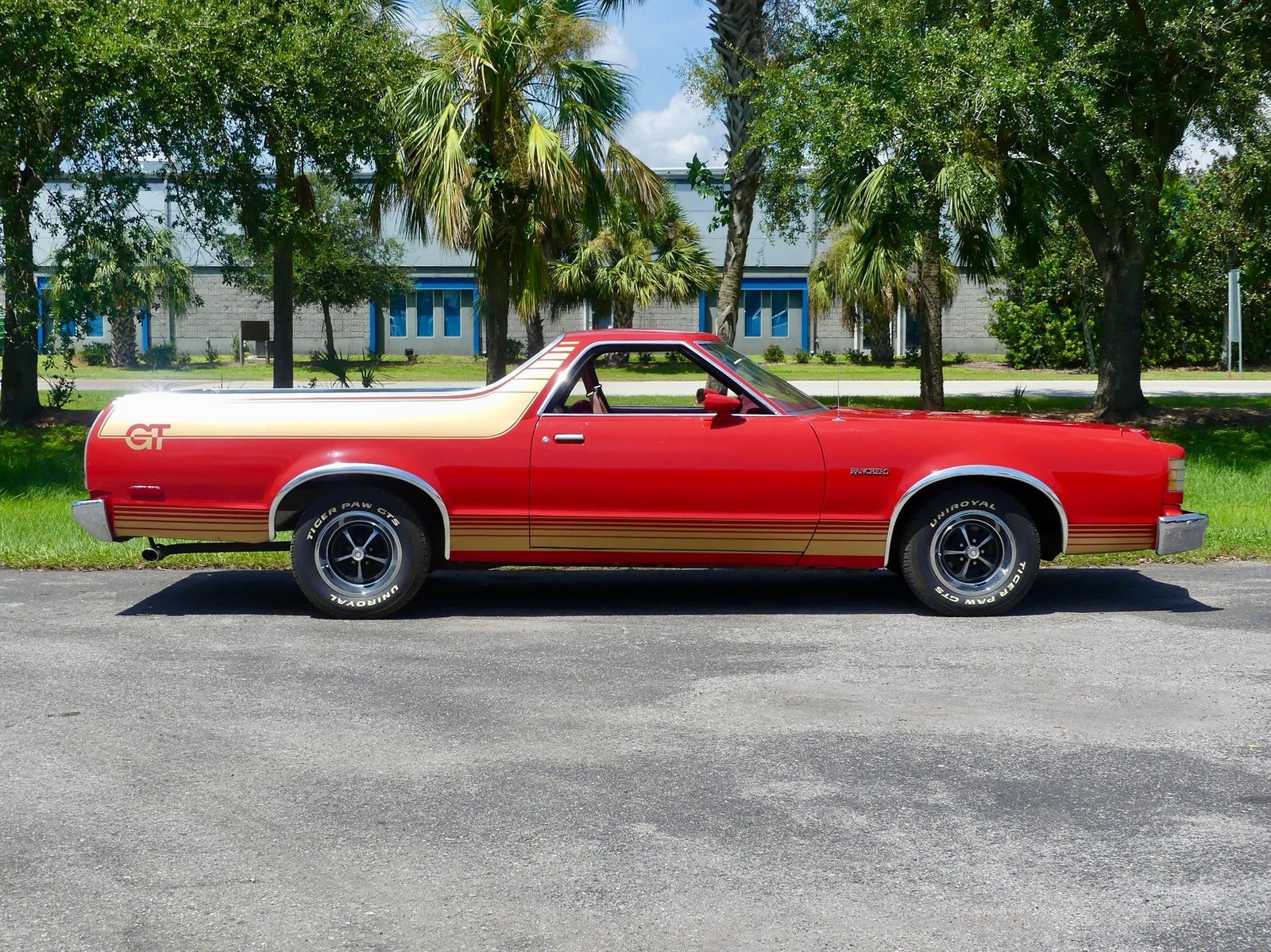 Ford-Ranchero-1977-Pickup-Truck-2