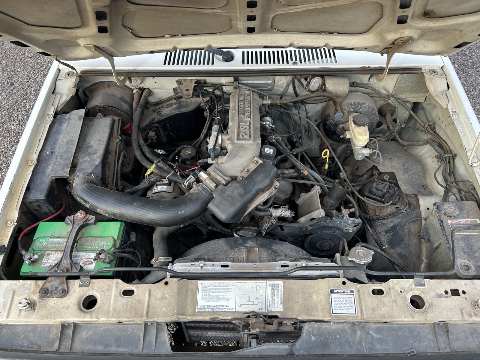 Ford-Ranger-1986-14