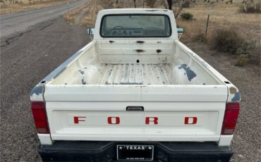 Ford-Ranger-1986-3