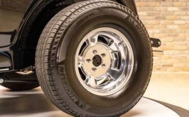 Ford-Roadster-1932-Black-1