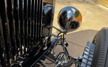 Ford-Roadster-1932-Black-18