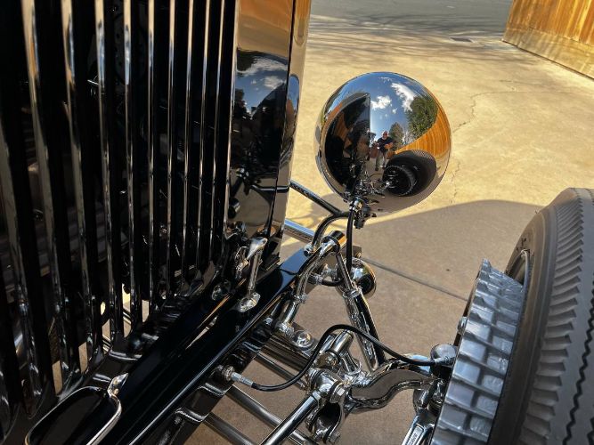 Ford-Roadster-1932-Black-18