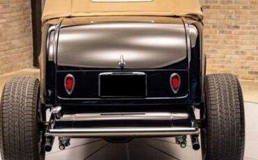 Ford-Roadster-1932-Black-2
