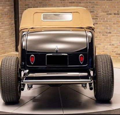 Ford-Roadster-1932-Black-2