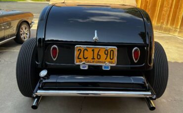 Ford-Roadster-1932-Black-22