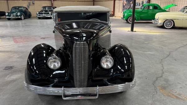 Ford-Roadster-1936-Convertible-3