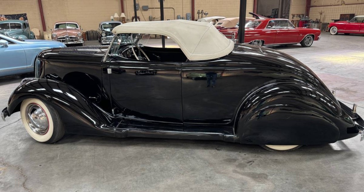 Ford-Roadster-1936-Convertible-6