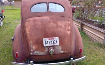 Ford-Sedan-1939-Sedan-1
