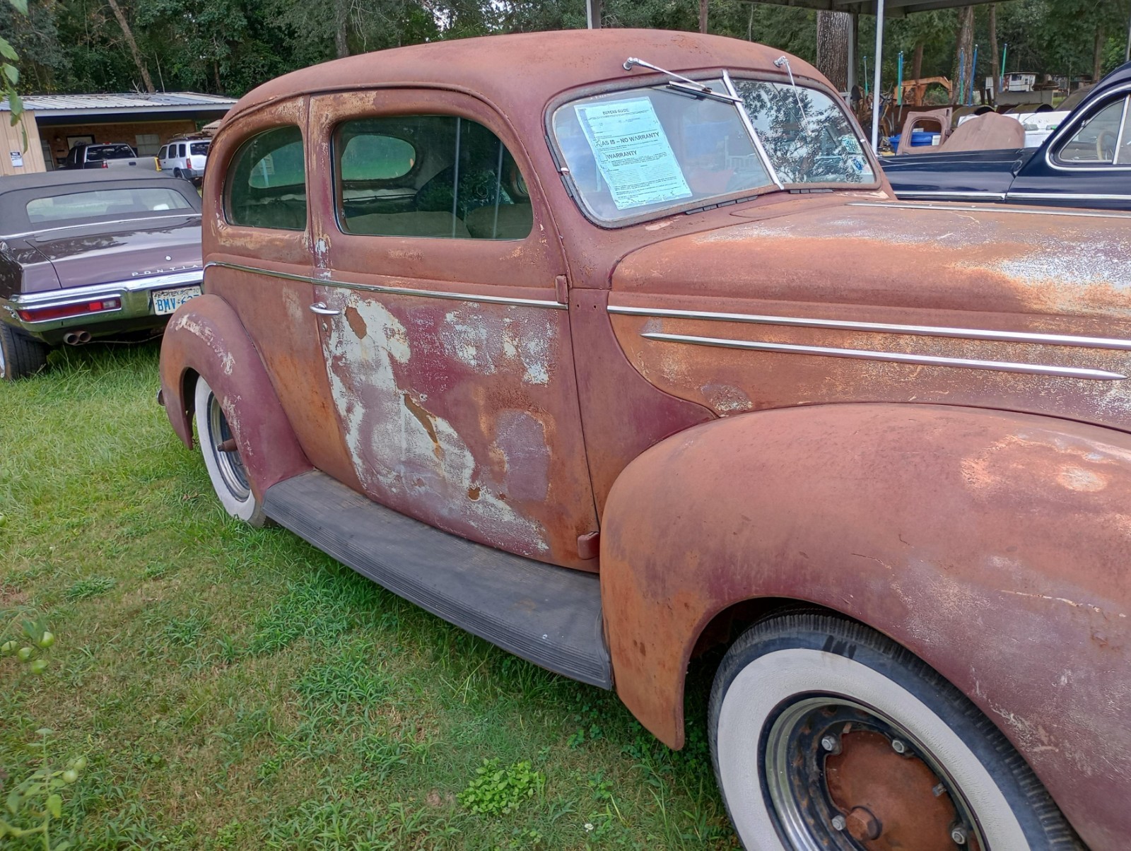 Ford-Sedan-1939-Sedan-2