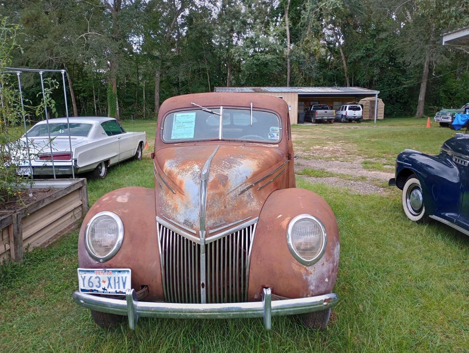 Ford-Sedan-1939-Sedan