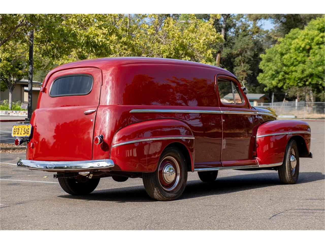 Ford-Sedan-delivery-1947-Wine-Burgundy-Gray-1
