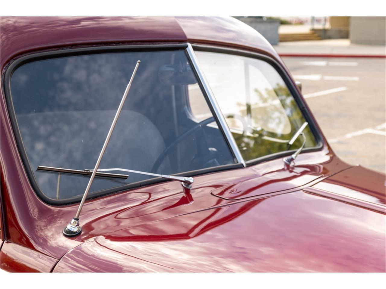 Ford-Sedan-delivery-1947-Wine-Burgundy-Gray-24
