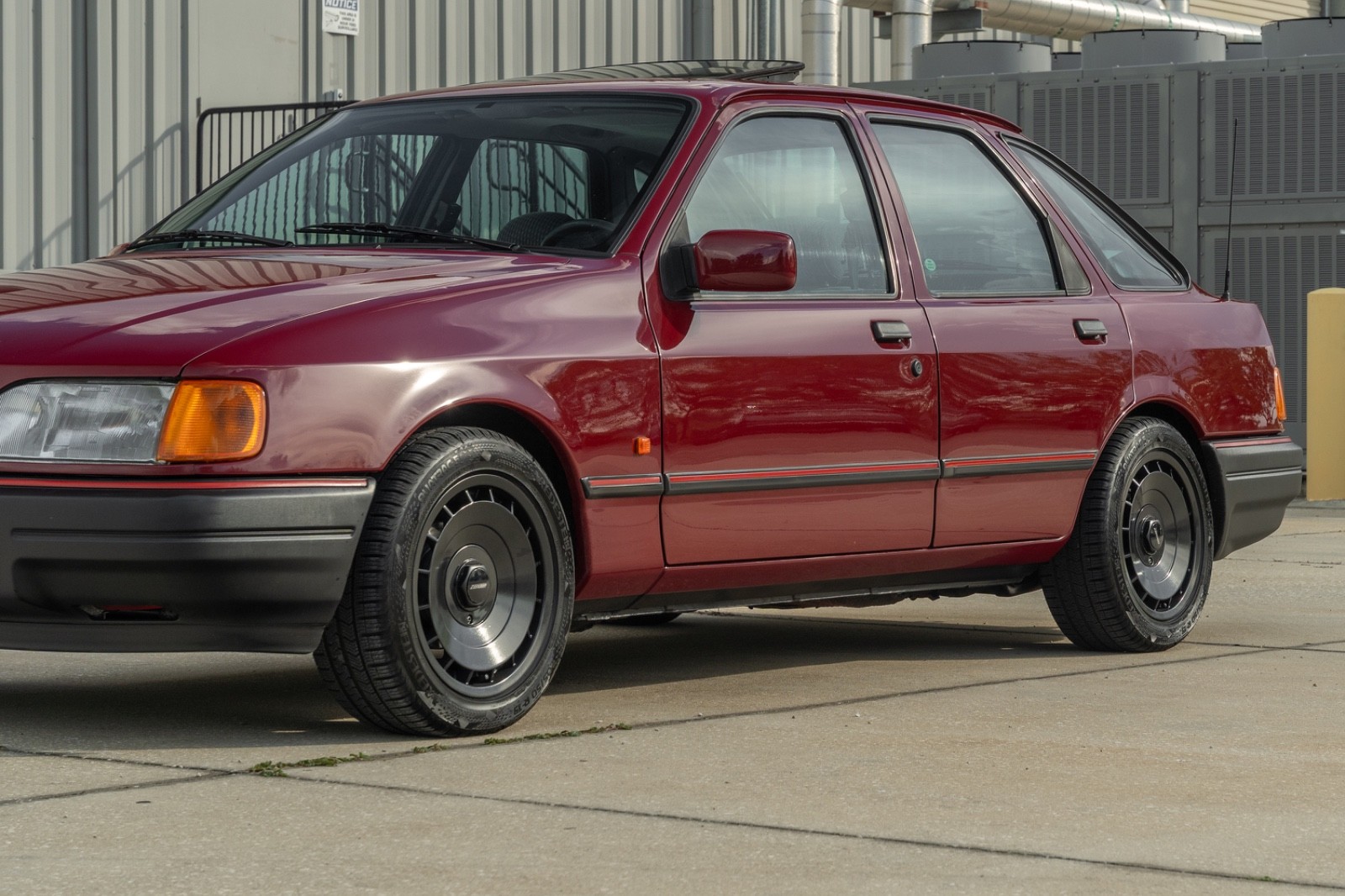 Ford-Sierra-1989-Hatchback-1