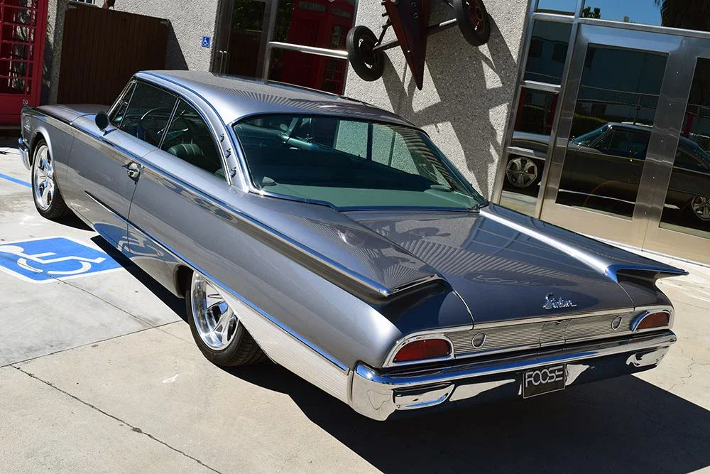 Ford-Starliner-1960-Gray-11