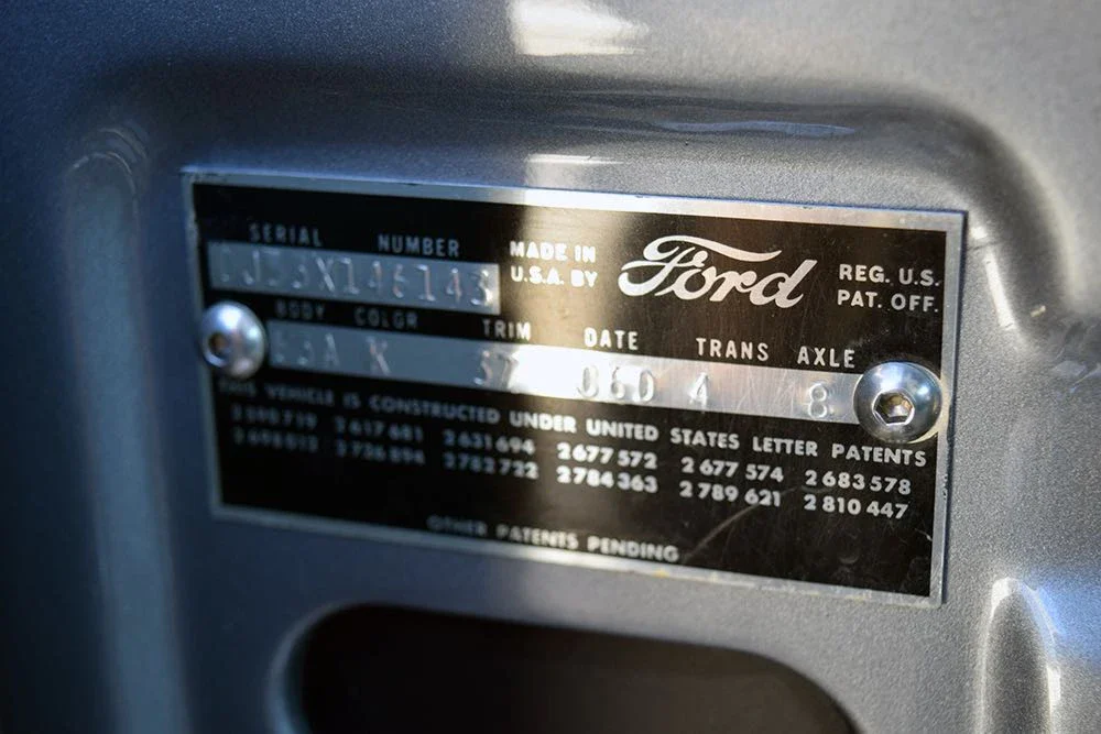 Ford-Starliner-1960-Gray-25