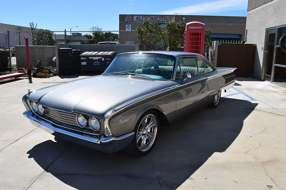 Ford-Starliner-1960-Gray-29
