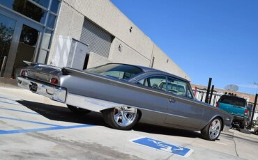 Ford-Starliner-1960-Gray-8