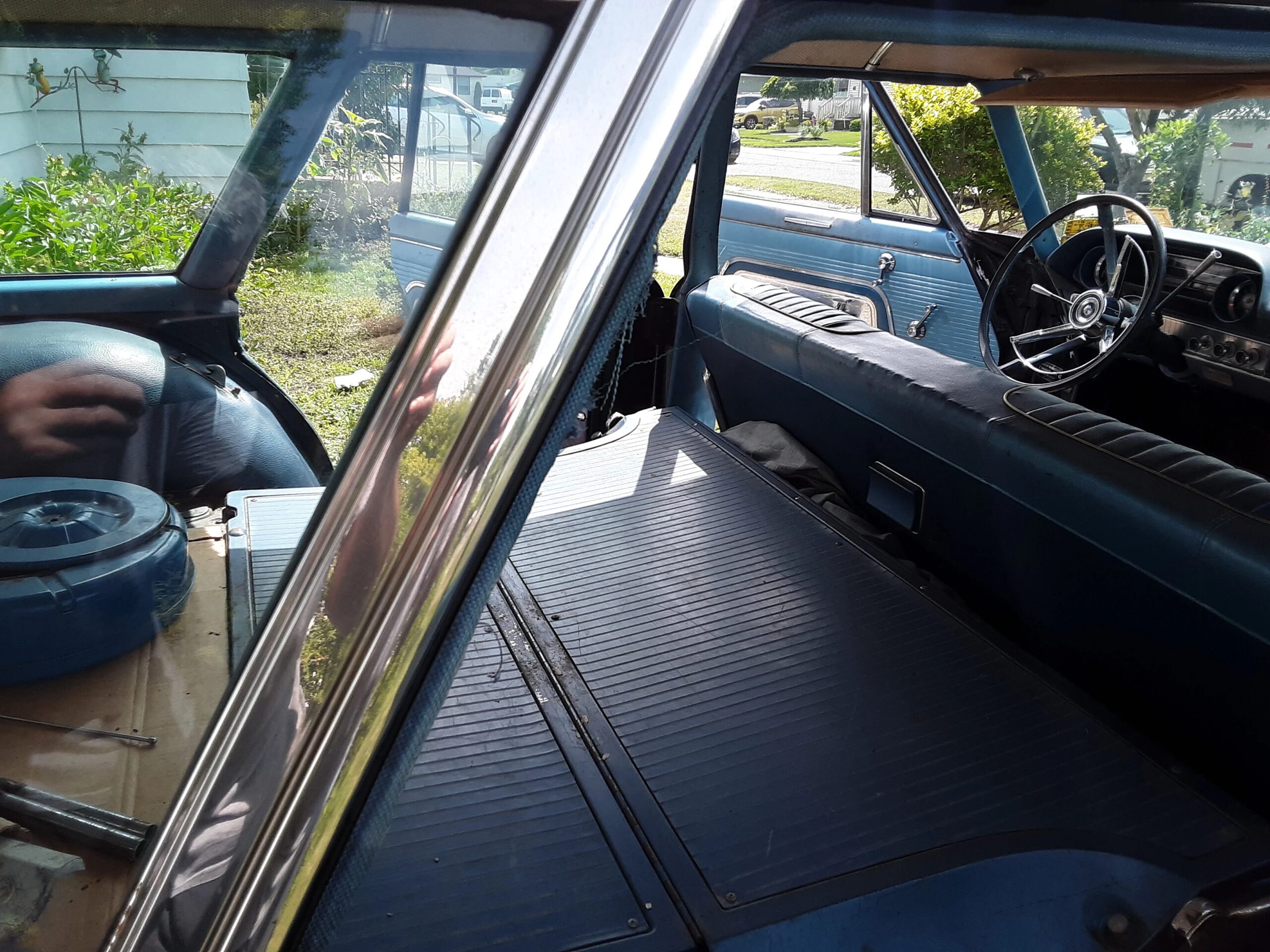 Ford-Station-wagon-series-1963-Black-Blue-3
