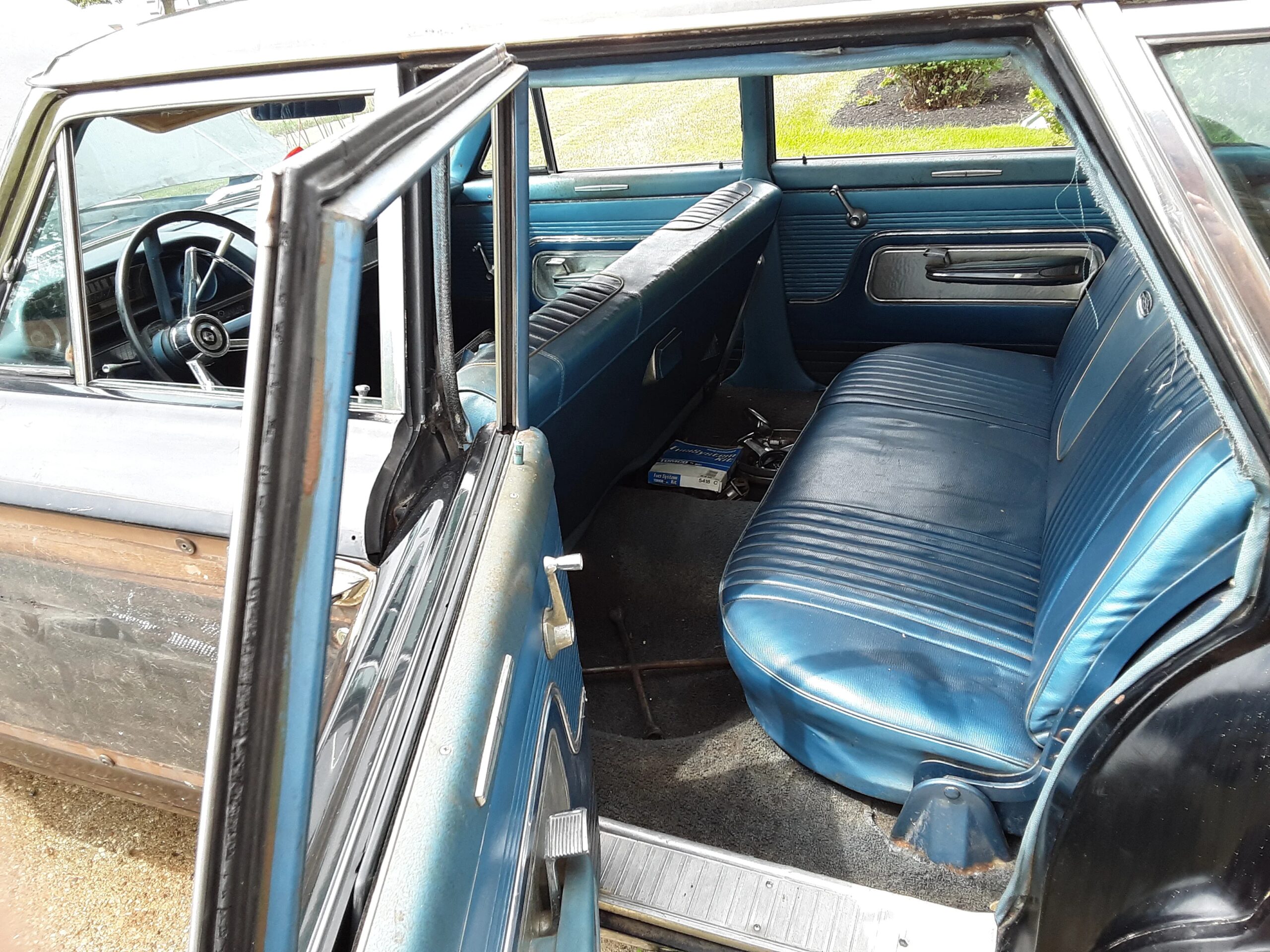 Ford-Station-wagon-series-1963-Black-Blue-5