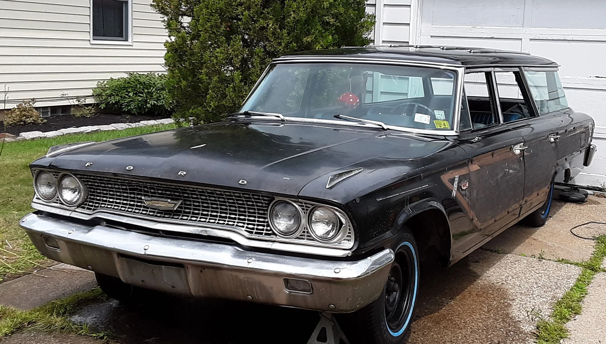 Ford-Station-wagon-series-1963-Black-Blue