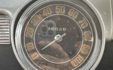 Ford-Super-Deluxe-1946-Sedan-15